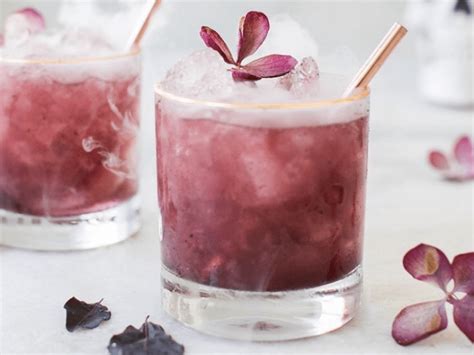 Berrylicious Drinks: Quench Your Thirst with Refreshing Recipes