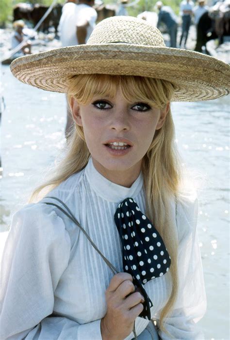 Billi Bardot's Fashion and Style Preferences