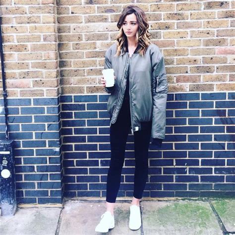 Body: Learn About Eleanor Calder's Body Measurements