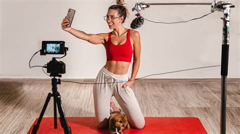 Breaking down the measurements and fitness routine of the influencer