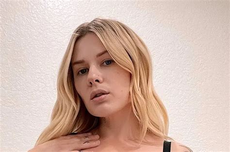 Brooke Vixen's Height and Body Measurements