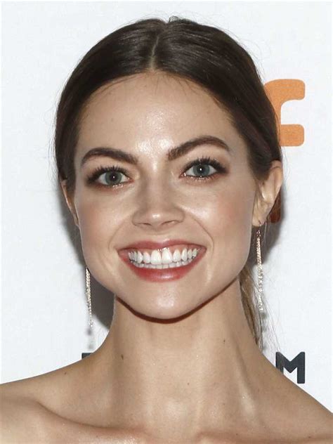 Caitlin Carver Bio