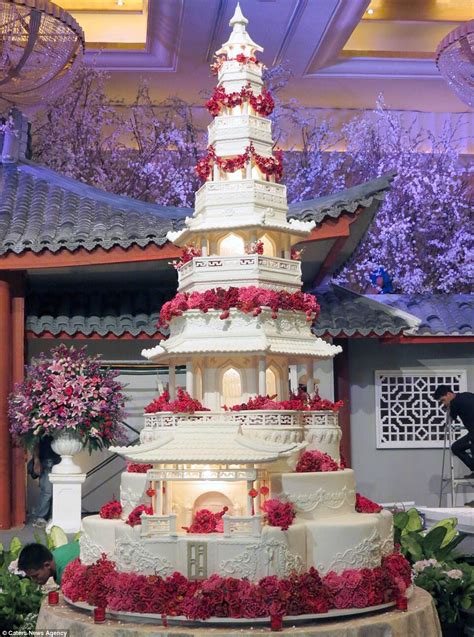 Cake Wars: Competing for the Enormous, Towering, and Most Extravagant Dessert