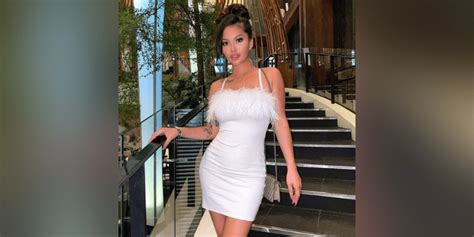 Calculating Ashley Vee's Impressive Net Worth