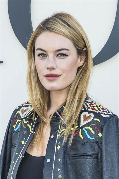 Camille Rowe's Influence on the Fashion Industry