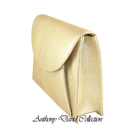 Care and Maintenance: Ensuring the Pristine Appearance of Your Ivory-Colored Genuine Leather