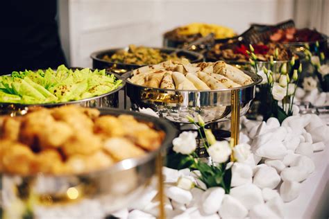 Catering Trends: What's Hot in Wedding Cuisine