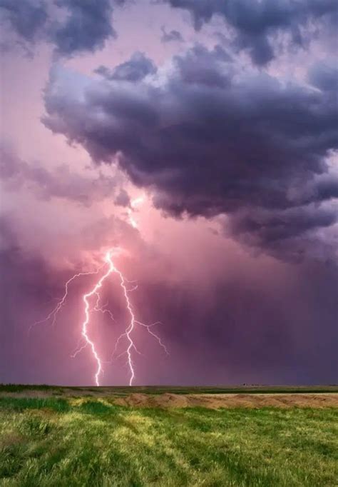 Chasing Tornadoes: A Thrilling yet Dangerous Pursuit