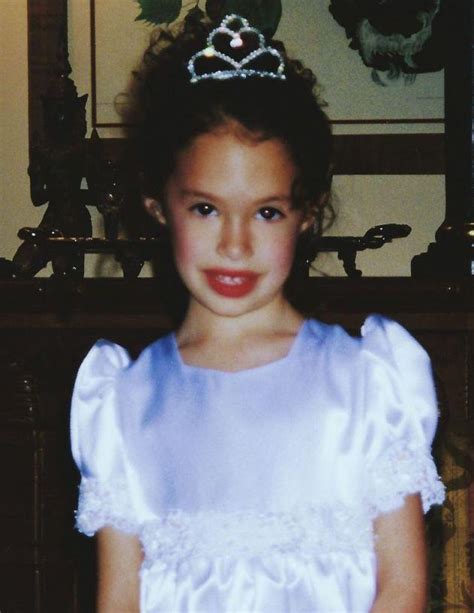 Chloe Bridges: Early Life and Education