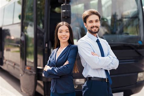 Choosing the Perfect Bus Operator for Your Adventurous Journey