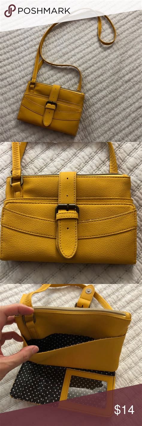 Choosing the Perfect Style and Size for Your Chic Mustard-Colored Purse