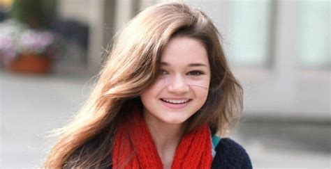 Ciara Bravo's Early Life and Career