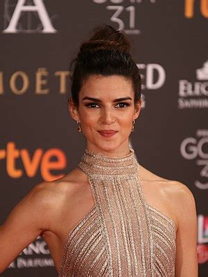 Clara Lago Height: Beauty in Proportion