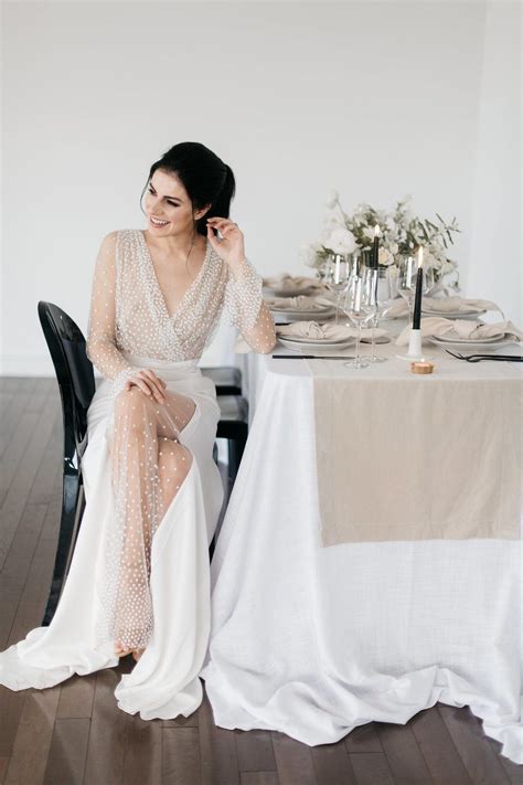 Classic meets Modern: Incorporating Contemporary Details in a Monochromatic Bridal Gown