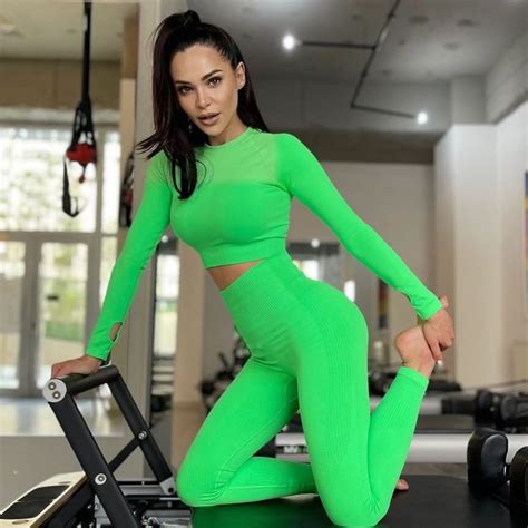 Claudia Stoica: Fitness Routine and Diet