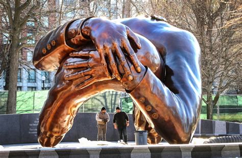 Claudio's Stature Unveiled