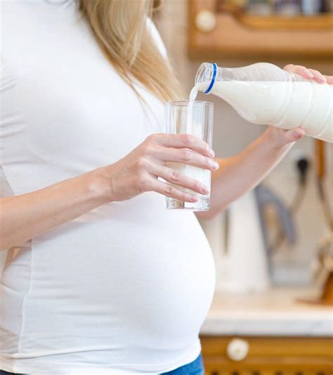 Common Patterns and Variations in Dreams About Milk Throughout Pregnancy