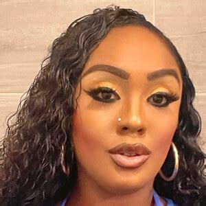 Comparing Layton Benton to Other Celebrities