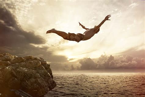 Conquering Fear: Tips for Overcoming Anxiety Before Cliff Diving