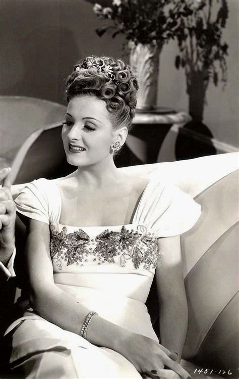 Constance Moore's Fashion and Style