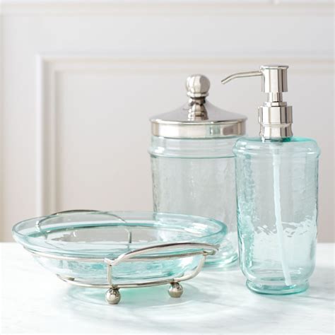 Create a Personal Oasis with Luxurious Bath Accessories