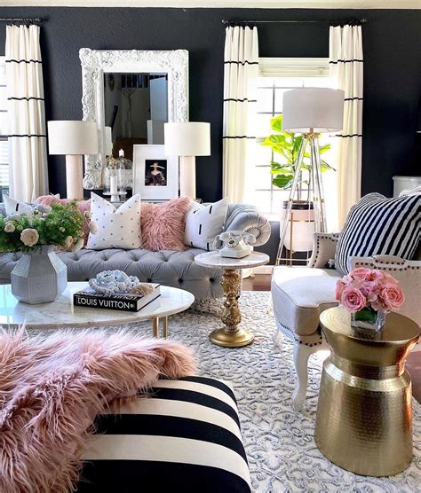 Creating a Chic and Feminine Atmosphere: Style Your Interior with Elegance