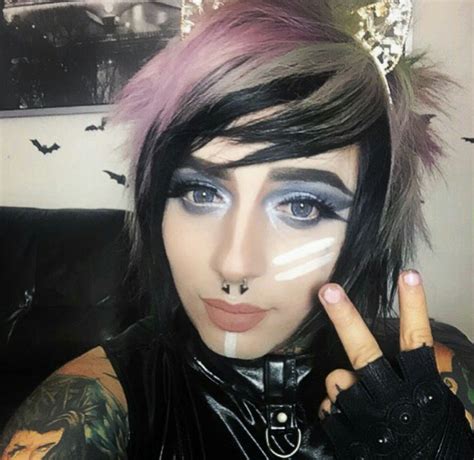 Dahvie Vanity's Fitness Routine and Diet Plan