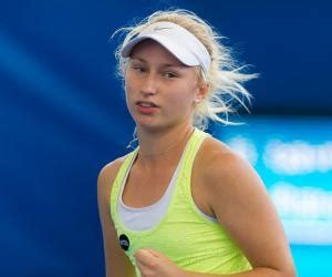 Daria Gavrilova: Early Life and Career