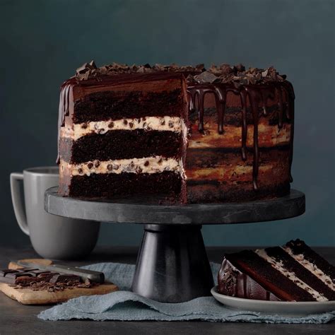 Decadent Cakes and Chocolates: A Taste of Luxury and Elegance