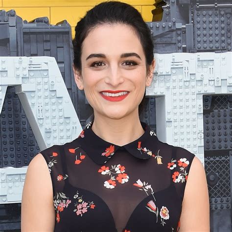 Decoding Jenny Slate's Unique Fashion Style