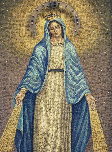 Decoding the Significance of Dreams Involving the Holy Virgin: A Psychological Insight