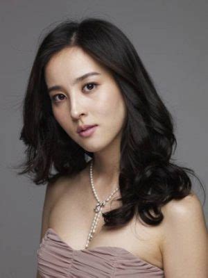 Delve Into Han Ji Hye's Height and Body Measurements