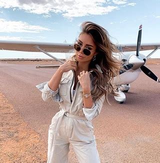 Delving into Pia Muehlenbeck's Travel and Lifestyle Blogging