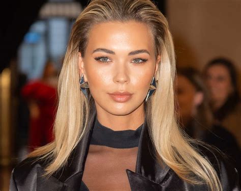 Delving into Sandra Kubicka's Financial Status and Success