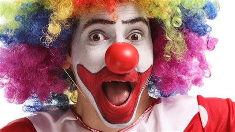 Delving into the Psychology Behind Fear and Fascination with Clowns