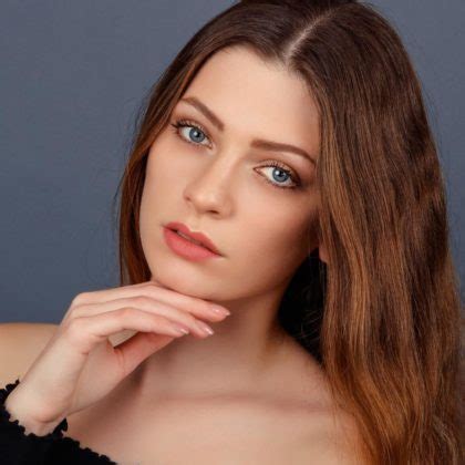 Details about Elena Moustaka's Age, Height, and Physique