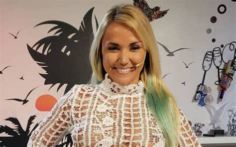 Details about Jenny Scordamaglia's Age and Height