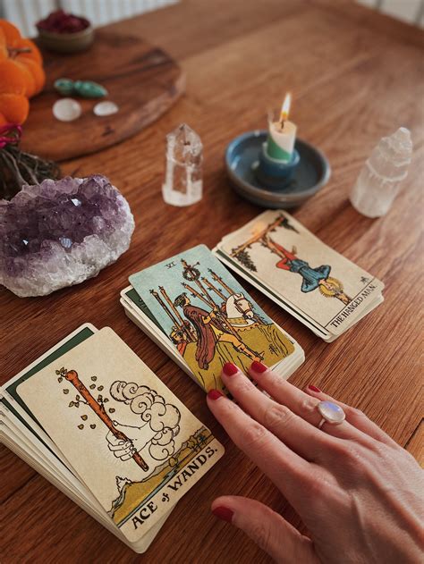 Developing Intuition: The Key to Achieving Success in Tarot Card Readings