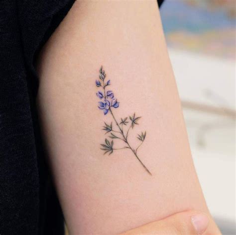 Different Styles of Flower Tattoos: From Realistic to Minimalistic