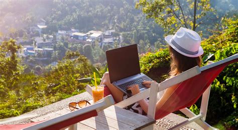 Digital Nomad's Guide: Traveling Light in the Digital Age