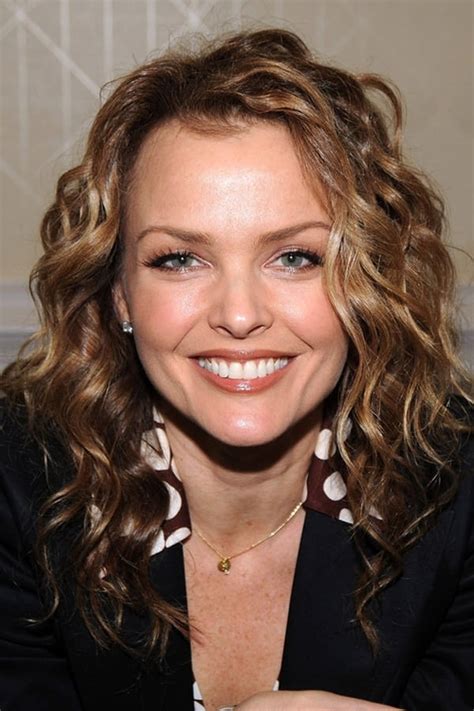 Dina Meyer Biography