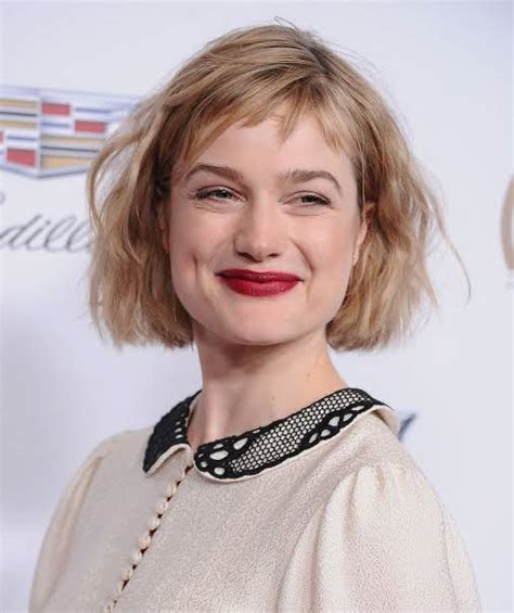 Discover Alison Sudol's Height: Fact vs. Fiction