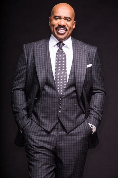 Discover Steve Harvey's Physique and Fashion