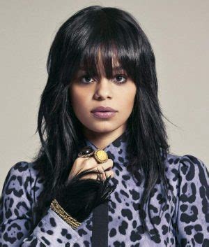 Discovering Fefe Dobson's Height and Figure