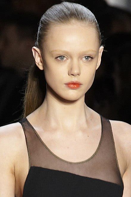 Discovering Frida Gustavsson's Height