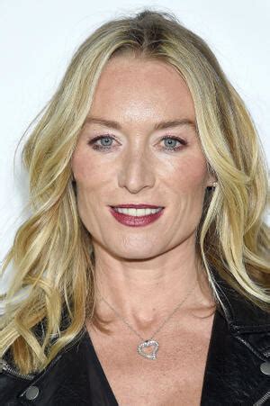 Discovering Victoria Smurfit: Early Life