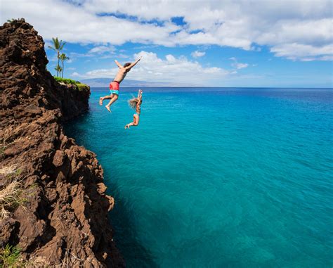 Discovering the Thrill of Cliff Jumping