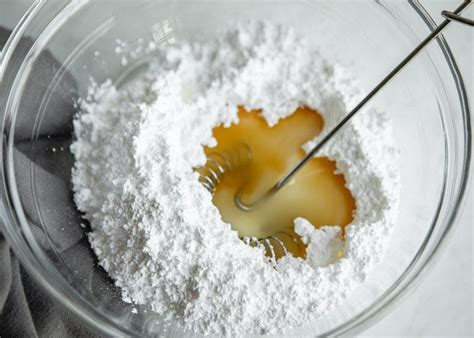 Discovering the Versatility of Powdered Sugar in Culinary Delights