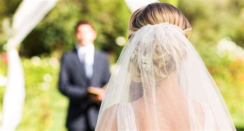 Dreaming of a Friend's Wedding: Decoding its Significance and Symbolism