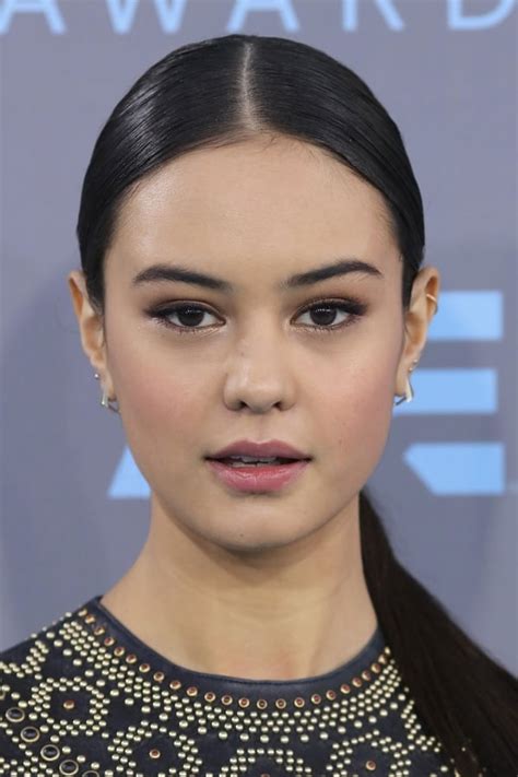 Early Life and Background of Courtney Eaton